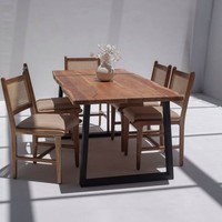Table à manger Vandana Zentrix Zenova en bois d'acacia foncé avec un design contemporain fait main