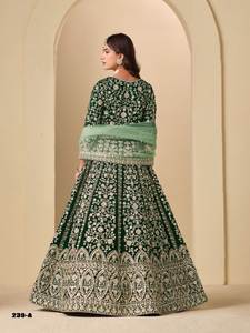 2026 Shree Indian Exports Presenta Vestido Anarkali Largo de Terciopelo Estilo Islámico para el Mes de Eid con Conjunto de Dupatta - Product Image 4