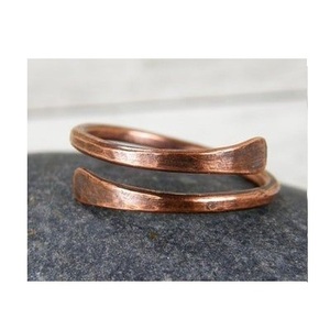 Anillo de Cobre de Estilo Vintage - Joyería Rústica Acabada a Mano - Product Image 3