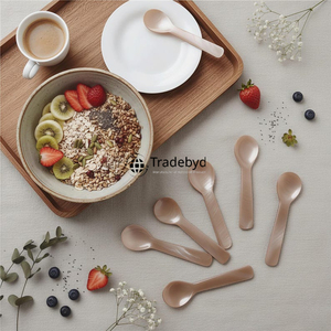 Cuillère artisanale incrustée de nacre, élégante vaisselle de cuisine par Tradebyd - Product Image 1