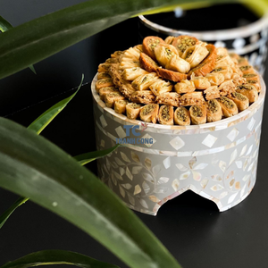 HIGH QUALITY CAKE STAND BEST SELLING CHOCOLATE TRAYS for RAMADAN TRAYS EID TRAYS - Product Image 2