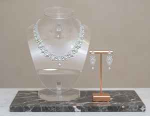 ชุดสร้อยคอทองเหลืองดีไซน์หรูสำหรับผู้หญิง ผิวเรียบเนียน สวยงามทันสมัย เหมาะสำหรับใส่ในชีวิตประจำวันและงานปาร์ตี้ สำหรับส่งออก - Product Image 2