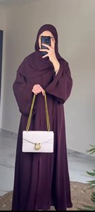 Abaya longue en polyester respirant vert foncé uni pour femme, coupe régulière, manches longues, style modeste islamique, vente en gros Dubaï - Product Image 6