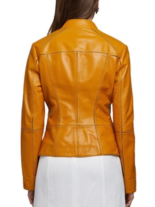 Chaqueta de Invierno de Cuero Genuino para Mujer, Fabricantes de Pakistán, Cierres Resistentes, Tejido Transpirable, Ecológica y Ligera - Product Image 5