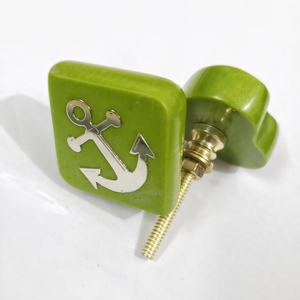 Perilla decorativa verde en forma de corazón con diseño de animales blancos para armarios, cajones, muebles de tocador, perilla única para habitación de niños y guardería - Product Image 3