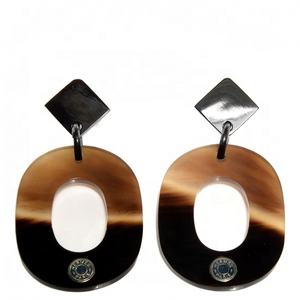 Ensemble de boucles d'oreilles bohèmes en résine et acrylique de haute qualité pour femmes, cadeau de fiançailles, d'anniversaire, de mariage ou de fête - Product Image 2