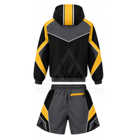 Ensemble coupe-vent d'extérieur avec short en tissu respirant, finition lisse, taille ajustable et veste extérieure entièrement zippée