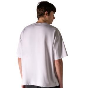 Camiseta Blanca Oversize de Algodón para Hombre con Logo Minimalista en el Pecho, Estilo Urbano, Manga Corta, Casual, de Moda, Venta al por Mayor, Fabricante OEM - Product Image 2