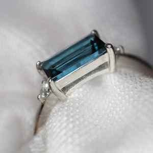 Anillo Clásico Vintage de Topacio Baguette en Plata de Ley, Piedra de Nacimiento de Noviembre, Anillo de Boda, Chapado en Oro de 14K - Product Image 6