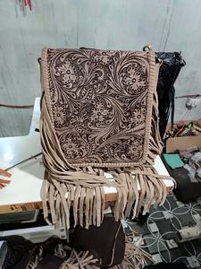 Sac bandoulière bohème en cuir véritable, entièrement orné de fleurs, de franges et de pompons, couleur personnalisée, pour femme, automne, prêt à être expédié - Product Image 2