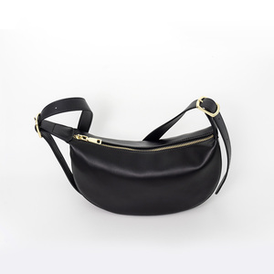 Sacs à main de luxe pour femmes en cuir véritable, sacs à bandoulière portables demi-lune de couleur unie - Product Image 6