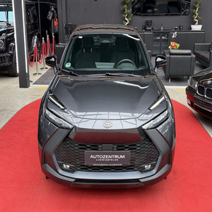 Toyota C-HR Hybride FWD Édition Business Phares LED Avertisseur de sortie de voie Moniteur d'angle mort Système de pré-collision SUV d'occasion - Product Image 1