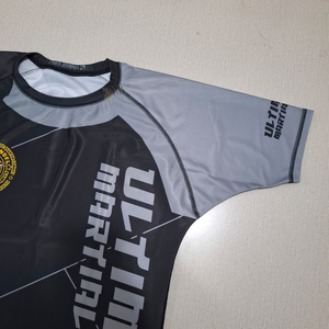 เสื้อรัดรูปสำหรับฝึกซ้อมบราซิลเลียนยิวยิตสูแบบไม่ใช้ผ้าป้องกัน (No Gi) สำหรับการฝึกและการต่อสู้ ระบายอากาศได้ดี มีแผ่นตาข่าย สำหรับผู้ใหญ่ เป็นมิตรกับสิ่งแวดล้อม ช่วยกระชับกล้ามเนื้อ - Product Image 6
