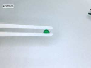 Esmeralda Zambiana 100% Natural de Primera Calidad, Corte Octogonal Facetado, 1.37ct, Gema Suelta de Alta Calidad para la Elaboración de Colgantes y Collares - Product Image 6