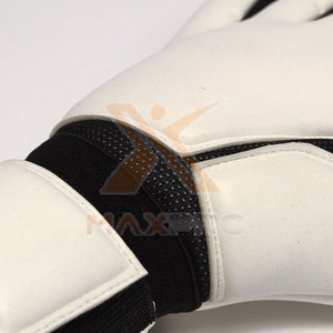 Gants de gardien de but professionnels en cuir de haute qualité, imperméables, antidérapants, pour l'extérieur, service OEM personnalisé, unisexe - Product Image 6
