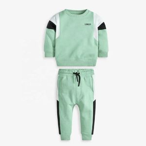 Conjunto Deportivo para Niños Oem USA, Ropa Deportiva para Niños, Logotipo Personalizado Disponible, Tela de Alta Calidad, Perfecto para Entrenamiento y Escuela - Product Image 4