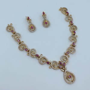JeweleMarket 10575663DGR Parure de collier de créateur avec diamants américains et pierres autrichiennes Pota, en acier, bijoux raffinés pour occasions nuptiales - Product Image 5