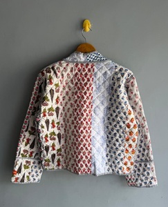 Chaqueta Acolchada con Bordado Floral para Mujer, Primavera, Algodón, Cuello Chal, Manga Larga, Largo Regular, REGALO PARA ELLA - Product Image 6