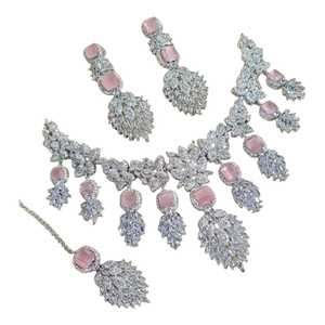 Juego de Joyería Nupcial de Lujo con Diseño Dorado Estilo Dubai, Collar y Aretes con Circones, Joyería para Fiesta de Bodas para Mujer - Product Image 1
