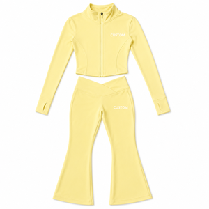Conjunto de Yoga para Mujer con Logotipo Personalizado, Chaqueta Deportiva Amarillo Claro con Cierre Completo y Cuello Alto, Leggings Acampanados, Traje Deportivo de Dos Piezas - Product Image 3