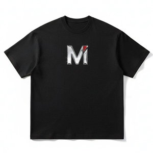 เสื้อยืดคอกลมแขนสั้นสีดำสำหรับผู้ชาย พิมพ์ลายตัวอักษร M ประดับเพชรด้านหน้า ทรงปกติ สไตล์ลำลอง ผ้าเจอร์ซีย์ - Product Image 1