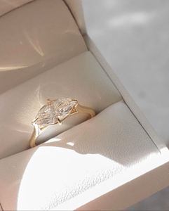 Bague de fiançailles solitaire en or massif 14 carats avec moissanite taille marquise de luxe, bijoux fins minimalistes, vente en gros - Product Image 1