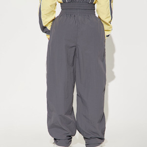 Stylish Women's Gray Loose Fit Sporty Pants Full Length Waterproof With Side Pocket Women Athletic Tracksuit Crop Top Jacket <b>Set</b> - Product Image 4