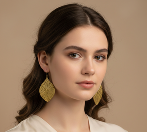 Pendientes Colgantes Geométricos de Latón Dorado Hechos a Mano, Estilo Bohemio, con Revestimiento de PU Resistente al Deslustre, Ganchos de Pescado Sin Plomo para Mujer - Product Image 4