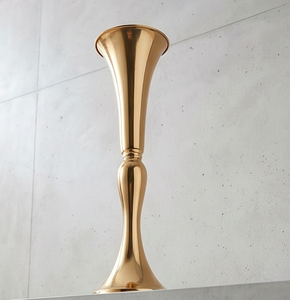 Jarrón de latón dorado tipo trompeta, alto, delgado y acampanado, estilo Hollywood Glam, decoración de mesa para eventos elegantes y bodas. - Product Image 3