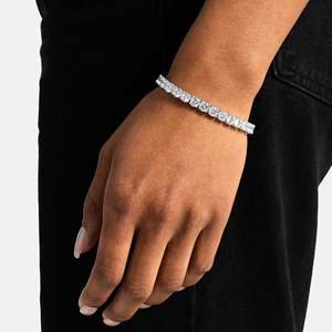 Pulsera de tenis de lujo con corte redondo para mujer, chapada en oro blanco, de acero inoxidable, con circonita cúbica AAA, pulsera de tenis clásica con diamantes. - Product Image 1