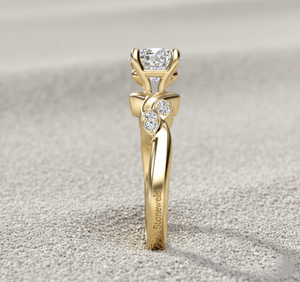 Anillo de compromiso de diamante cultivado en laboratorio Stonewels con piedras laterales en forma de vid retorcida, engaste de oro de 14K, para banda de boda minimalista certificada - Product Image 3