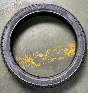 Pneu de moto de haute qualité 70/90-17 neuf fabriqué au Vietnam - Product Image 6