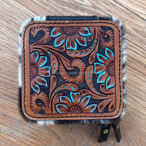 Venta al por mayor Mini viaje de cuero de vaca caja de la joyería portátil anillo pendiente collar organizador de almacenamiento personalizado a mano pequeña caja de joyería - Product Image 2