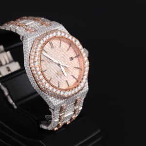 Montre-bracelet pour homme en acier inoxydable, personnalisée, entièrement sertie de moissanite, cadran à aiguilles, bicolore blanc et rose, style Hip Hop, pour le quotidien - Product Image 3