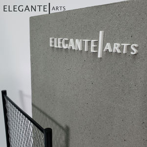 Expositor de relojes de estilo industrial para relojes de hombre - Product Image 3