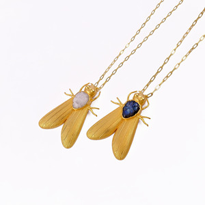 จี้สร้อยคอรูปแมลงประดับพลอยอเมซอนไนต์สีม่วงอมม่วง ชุบทอง 18K บนทองเหลืองแกะสลัก ดีไซน์ทันสมัย ทำด้วยมือ สำหรับผู้หญิง - Product Image 5