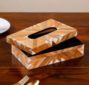 Moderna Caja de Almacenamiento de Pañuelos de Resina, Portapañuelos Decorativo con Acabado Elegante y Artesanía de Primera Calidad - Product Image 4