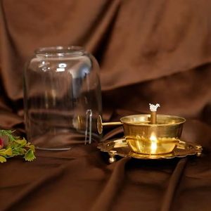 Lampe à huile Akhand Diya de qualité supérieure avec mèche réglable et couvercle en verre pour les activités religieuses, porte-bougie en métal laiton - Product Image 3