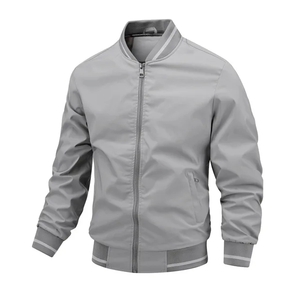 Chaqueta Cortavientos al por Mayor, Chaqueta Cortavientos Personalizada con Capucha para Hombre, Chaqueta Varsity - Product Image 1
