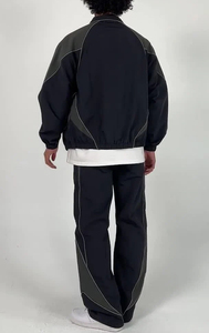 Chaqueta y Pantalones Deportivos Unisex de Nailon Transpirable con Estampado, Diseño de Logotipo Personalizado, Venta al Por Mayor - Product Image 4