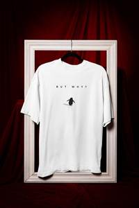 Camiseta de pingüino con meme viral de pingüino solitario triste y camiseta con gráfico de pingüino viajero - Product Image 4