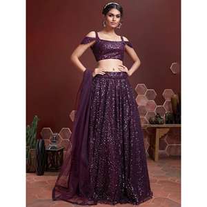 ชุดตาข่ายปักเลื่อมสีม่วงหรูหราสำหรับปาร์ตี้ lehenga choli - Product Image 4