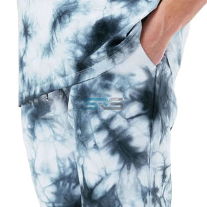 Ensembles de survêtements de sport vierges en polyester pour hommes, idéaux pour la course et la gym, vente en gros - Product Image 4