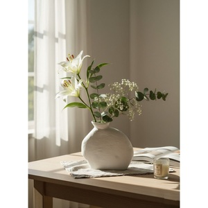 Jarrón de cerámica blanco minimalista nórdico, moderno, hecho a mano, mate, circular, hueco, para decoración de hogar u oficina de lujo. - Product Image 5