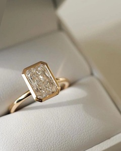 Anillo de compromiso y promesa de boda con diamante radiante de 3 quilates cultivado en laboratorio, con engaste de bisel, oro de 14 quilates, regalo para mujer, certificado IGI, E VVS2 - Product Image 3