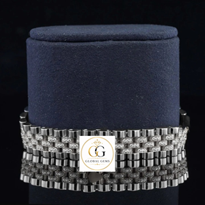 Reloj de Diamantes Mossiante de Lujo y Calidad Premium, Completamente Cubierto de Diamantes, con Acero Inoxidable, para Fiestas y Eventos, Disponible para la Venta - Product Image 5