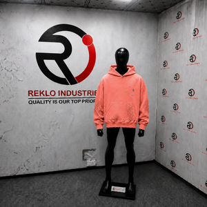 Sweat à capuche oversize rose corail vieilli avec broderie étoile multicolore, imprimé léopard ton sur ton, effet délavé vintage, style streetwear - Product Image 3