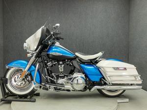 Moto de tourisme de qualité supérieure FLH ELECTRA GLIDE REVIVAL W/ABS, nouvelle moto de tourisme 1000-1500cc >80km/h - Product Image 4