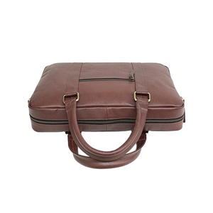 Le sac photo ultime en cuir véritable pour femme avec fermeture éclair, durable et imprimés animaliers bohèmes pour les voyages de printemps et l'usage quotidien - Product Image 3
