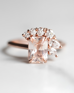 Anillo de compromiso, boda y aniversario para mujer con diamante de corte radiante color melocotón de 2.00 CT, chapado en oro y rodio, de lujo, certificado por IGI. - Product Image 2